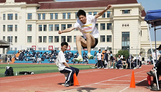 济南市深泉外国语学校第二届体育节田径运动会开幕！