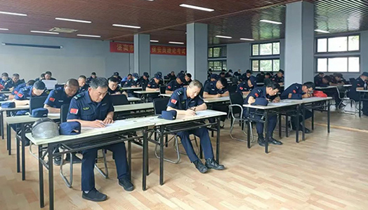 山东深泉职业培训学院组织开展第七期保安员考试